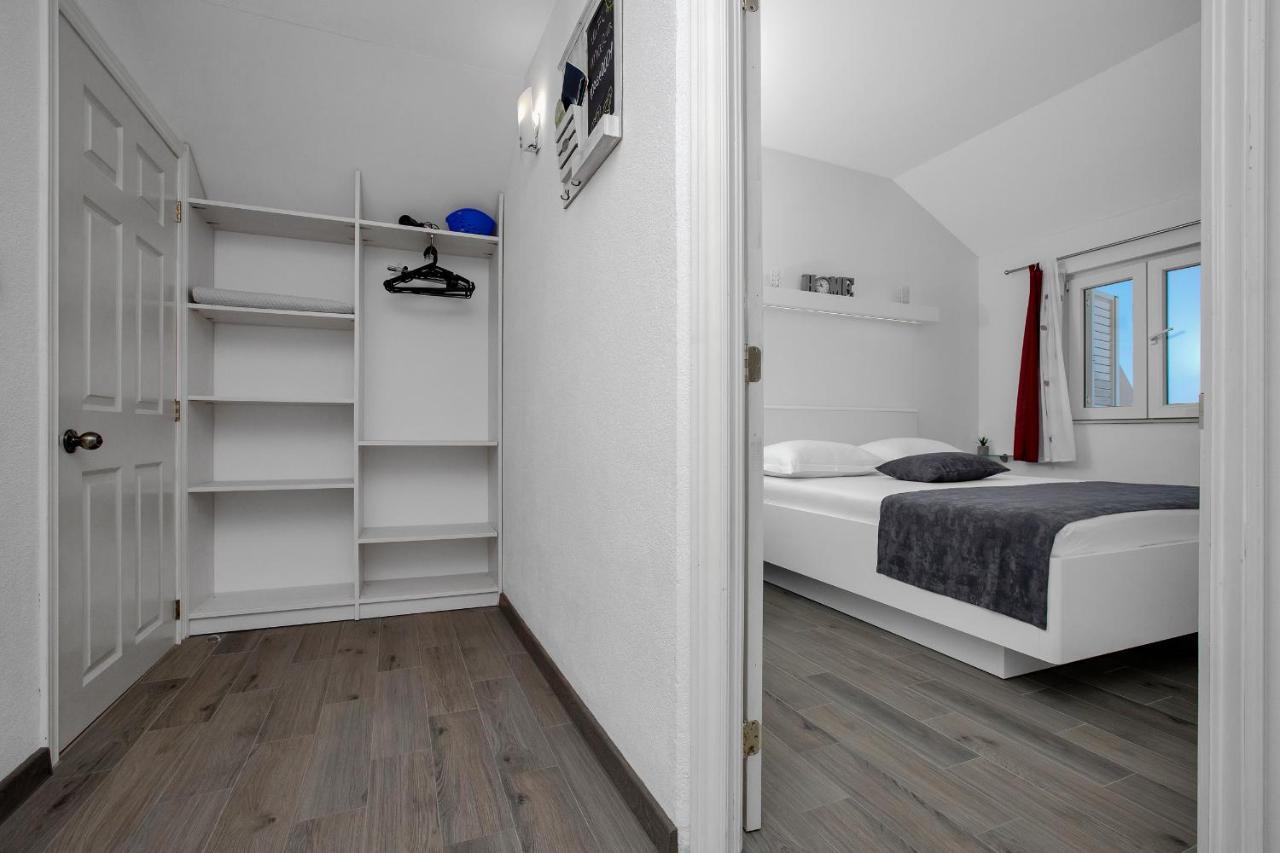 Apartman Toni Lägenhet Drasnice Exteriör bild
