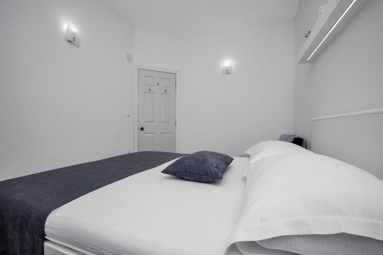 Apartman Toni Lägenhet Drasnice Exteriör bild